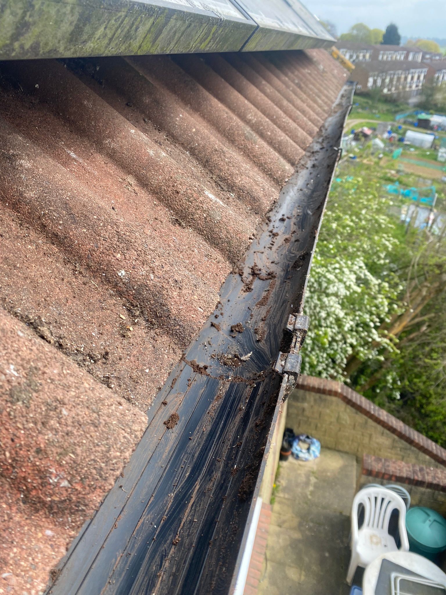 gutter cleaning in Taunton | Somerset | Dorset | Exeter